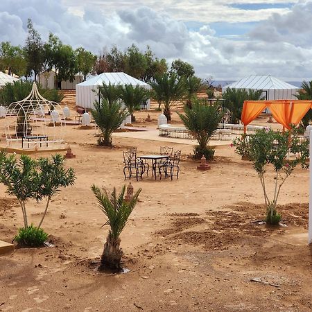Fox Luxury Desert Camp メルズーガ エクステリア 写真